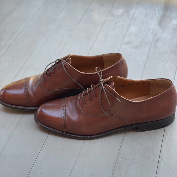 Salvatore Ferragamo cap toe oxfords - Picture 5 of 10